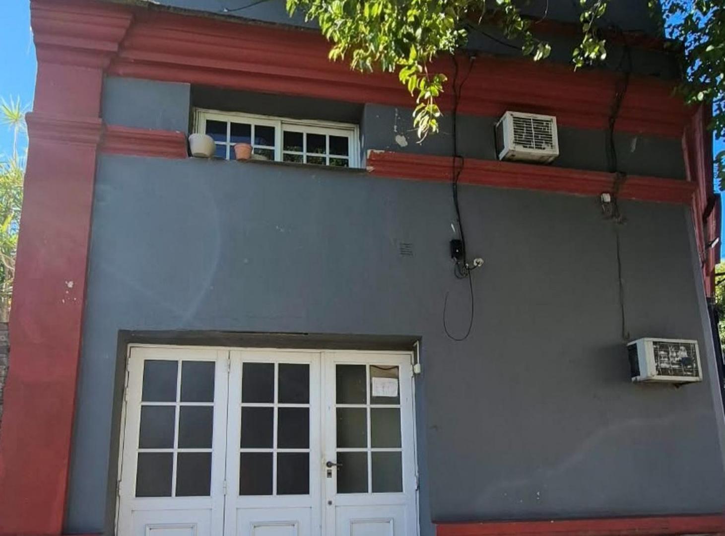 Foto de Venta Casa 2 dormitorios-Cochera-Local, imagen 3