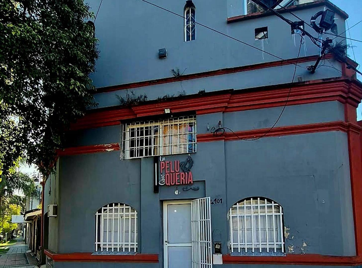 Foto de Venta Casa 2 dormitorios-Cochera-Local, imagen 2
