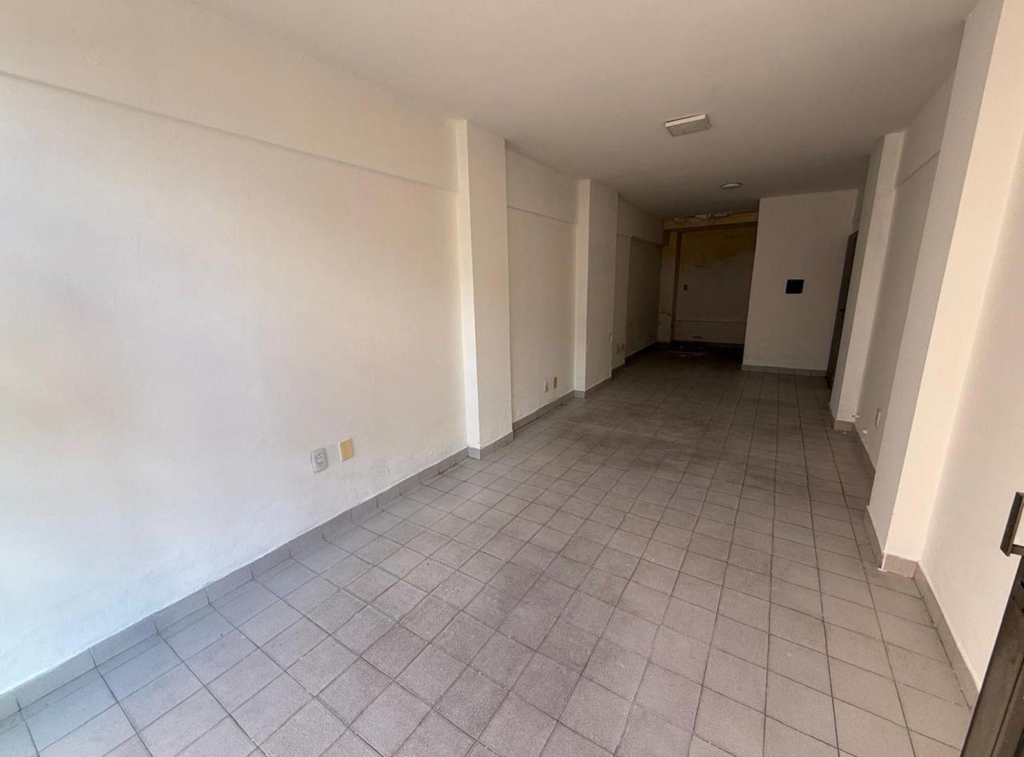 Foto de ALQUILER LOCAL COMERCIAL EN EL CENTRO, imagen 1