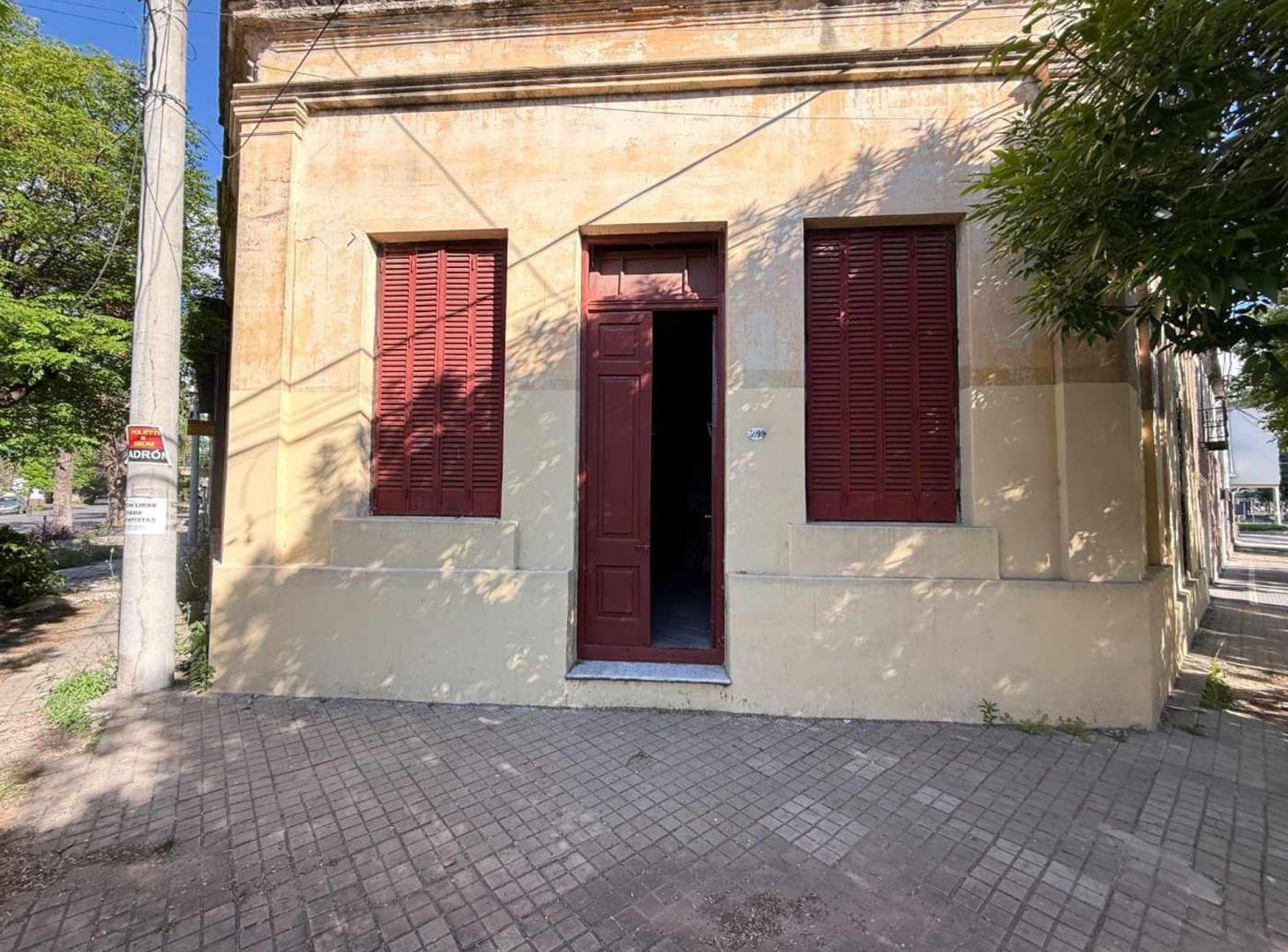 Foto de Casa en venta a refaccionar en Candioti Sur, imagen 2