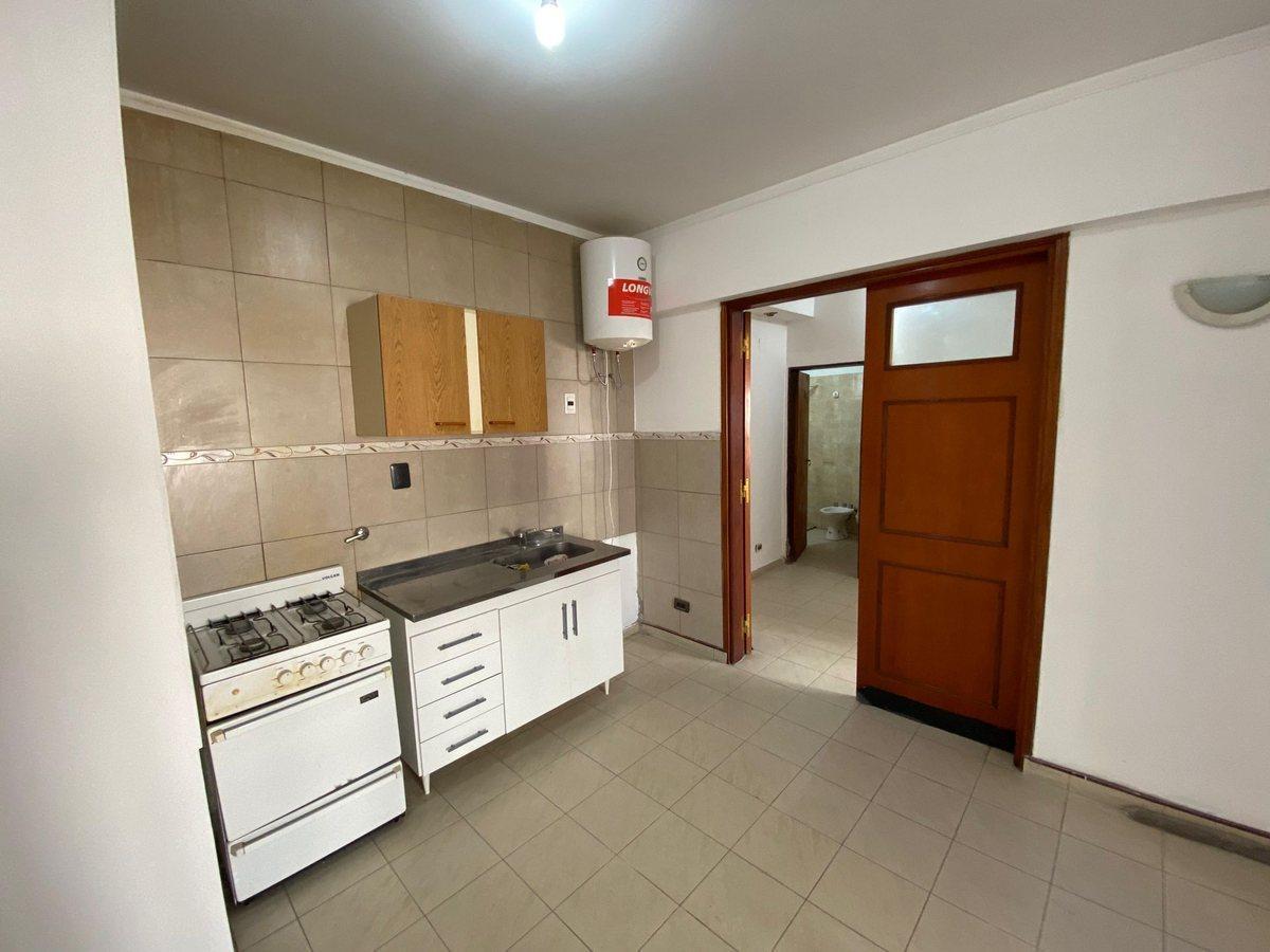 Foto de Depto de 1 dormitorio + escritorio en alquiler, imagen 3