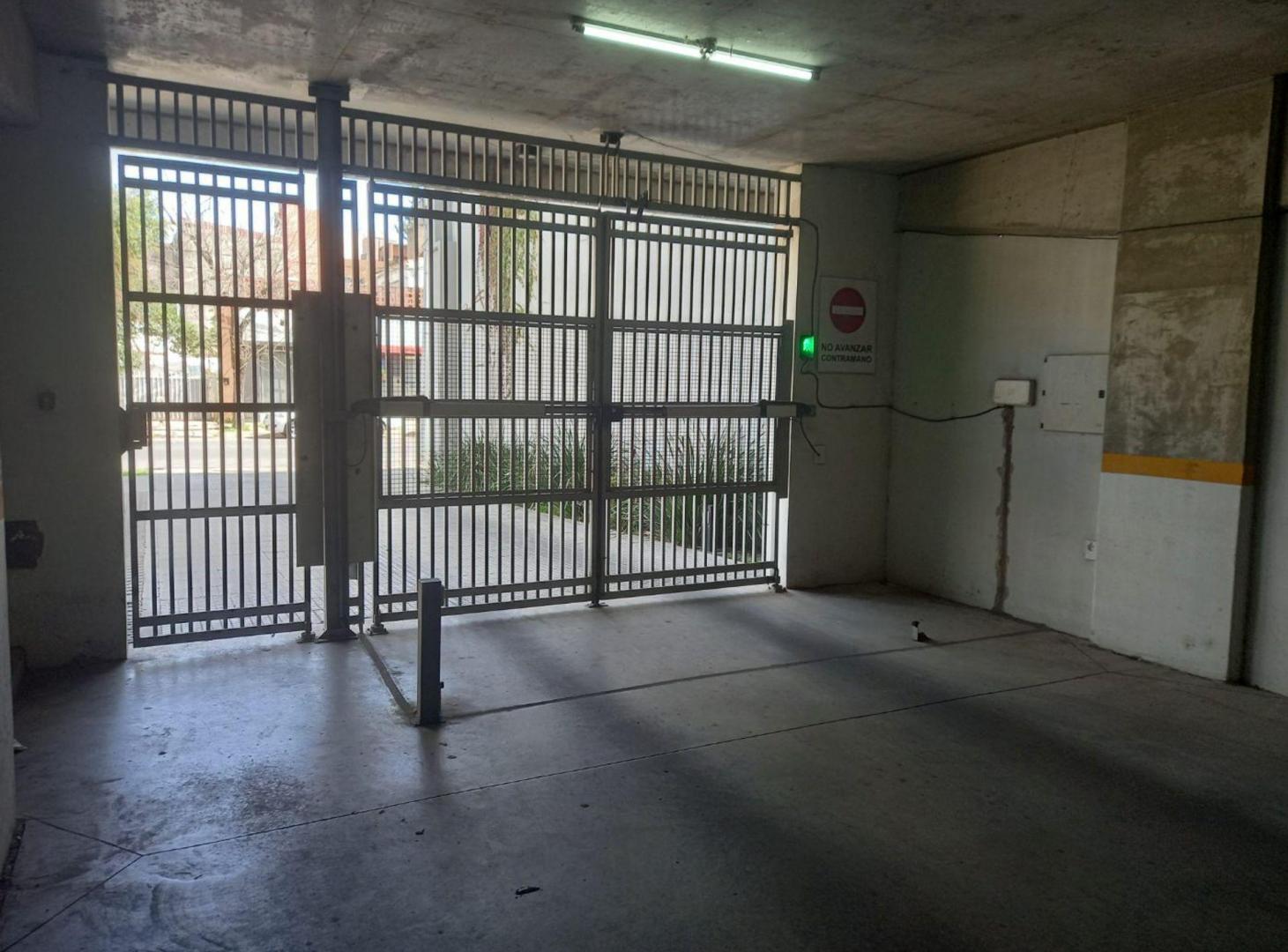 Foto de VENTA DE COCHERA A METROS DE BOULEVARD, EXCELENTE!, imagen 5