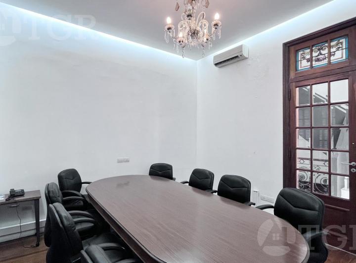 Venta Casa-oficina 6 ambientes con parrilla en Constitución 4