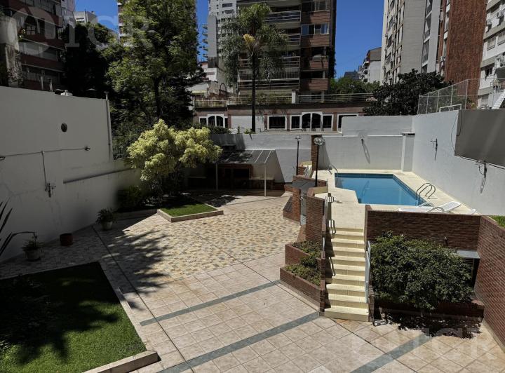Venta Departamento Semi piso-5 amb.-  Patio- Dos balcones-Dependencia. Belgrano R 5