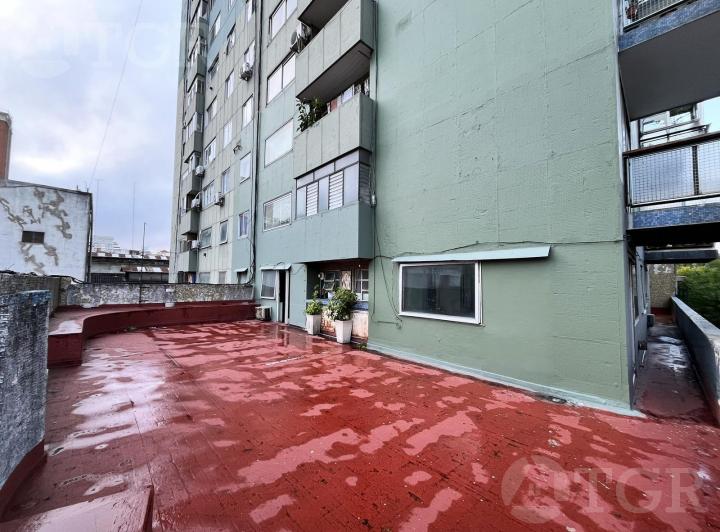 Departamento en  Venta  5 ambientes con balcón en Balvanera 4