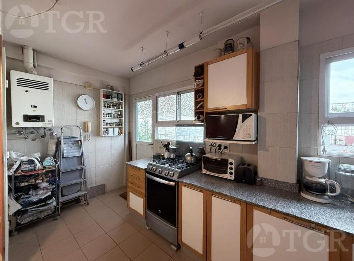 Venta Departamento 4 ambientes+Balcon aterrazado+Luminoso 3