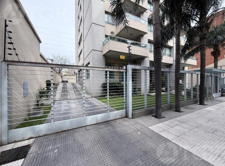 Venta Departamento 3 Ambientes con Balcón en San Martín 4