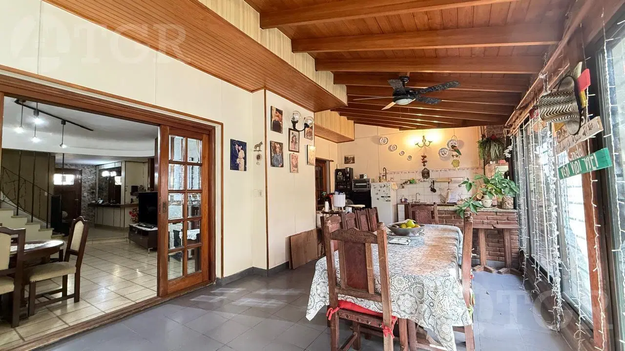 Casa en venta en Villa Lynch 3