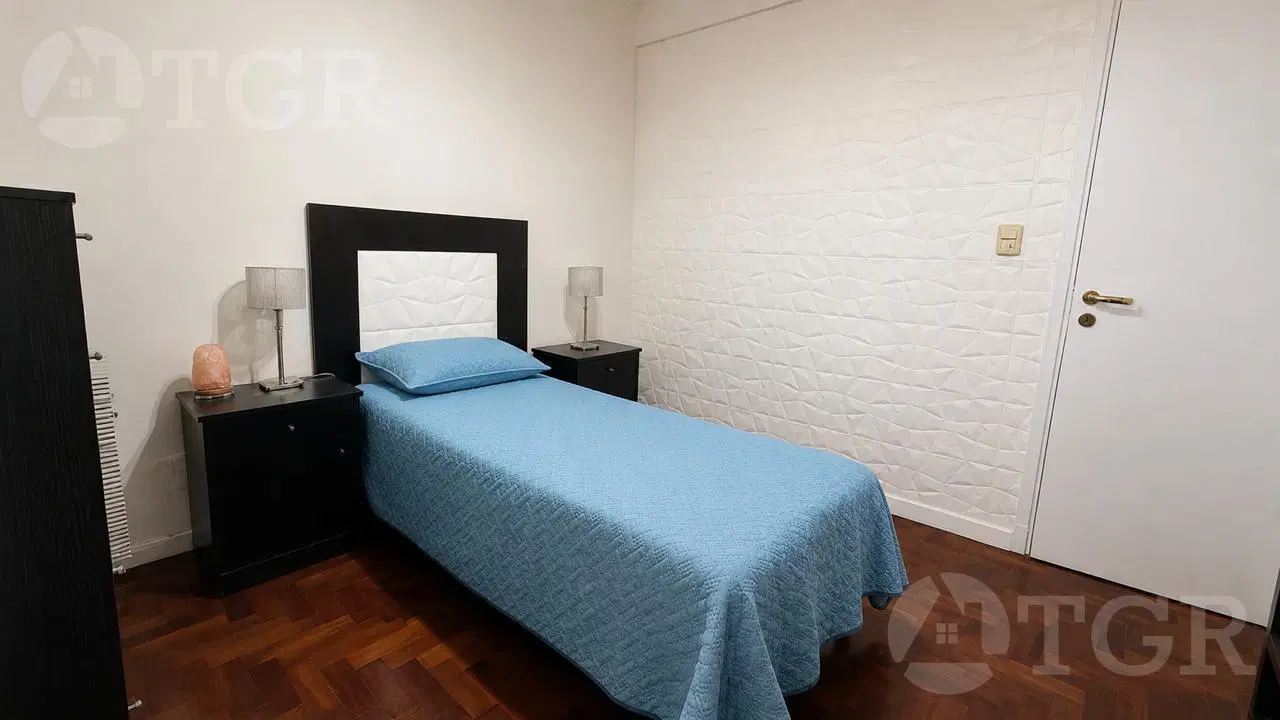 Departamento en venta de 3 ambientes con balcón y apto crédito 3