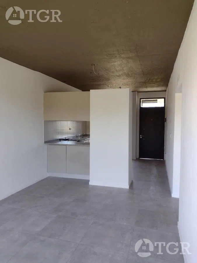 Venta de Departamento  2 ambientes - San Vicente 2