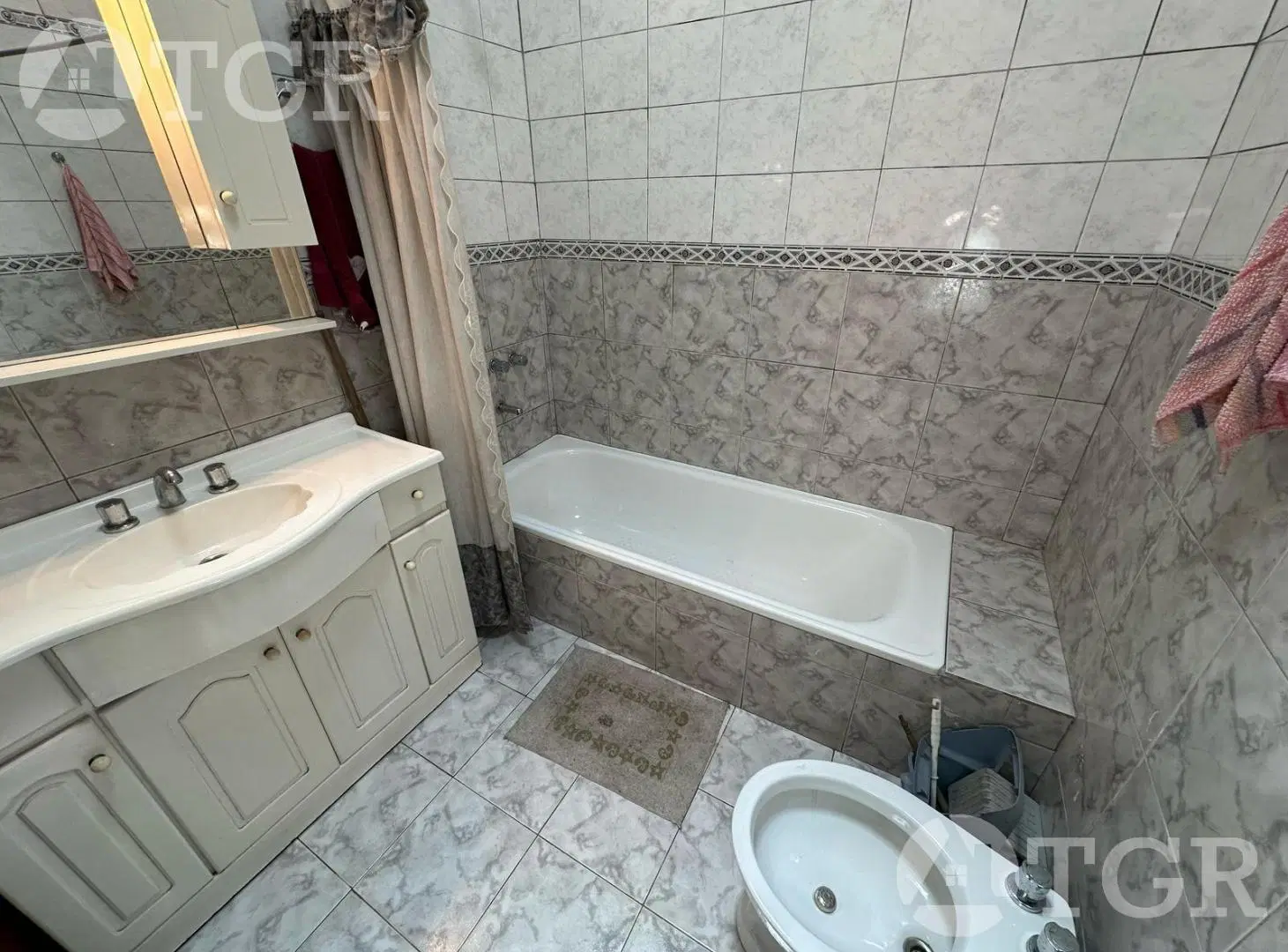 VENTA PH 3 AMB CON GALERIA Y PATIO EN LOMA HERMOSA 5