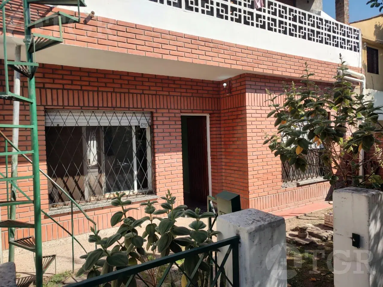 Alquiler PH en  Villa Ballester 3