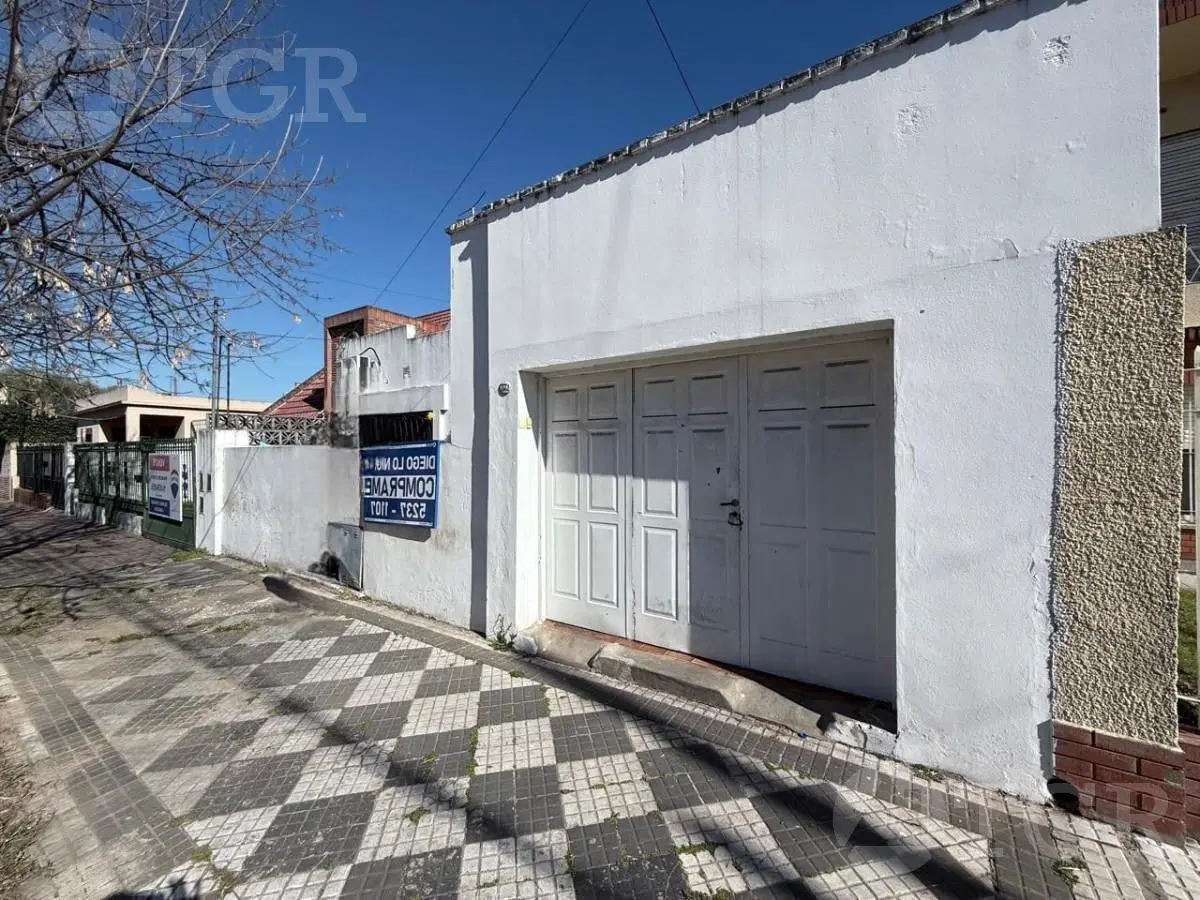 Venta Lote, Terreno en Luis Guillón 4