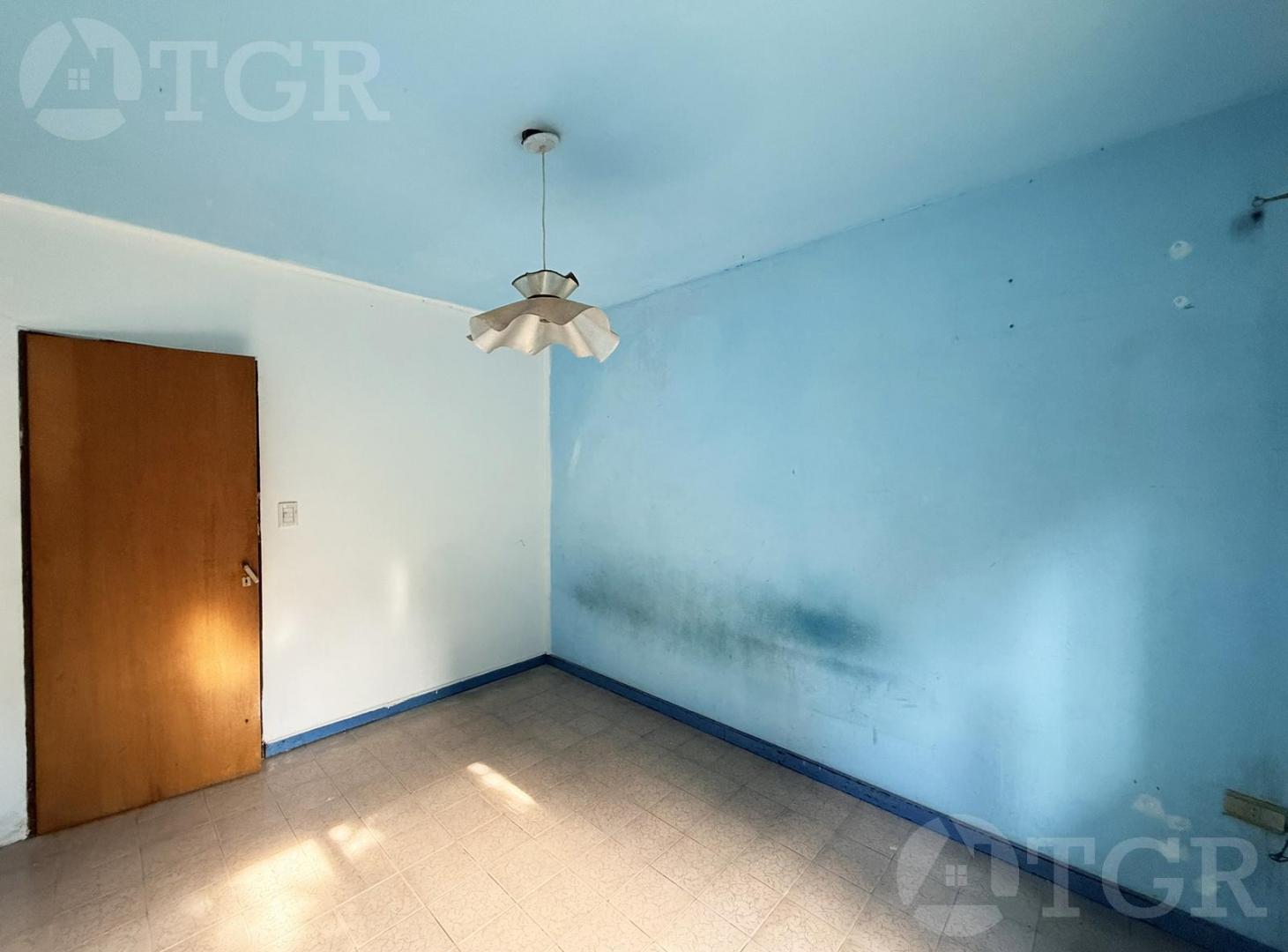 Foto de VENTA PH 3 AMB CON GALERIA Y PATIO EN LOMA HERMOSA, imagen 5