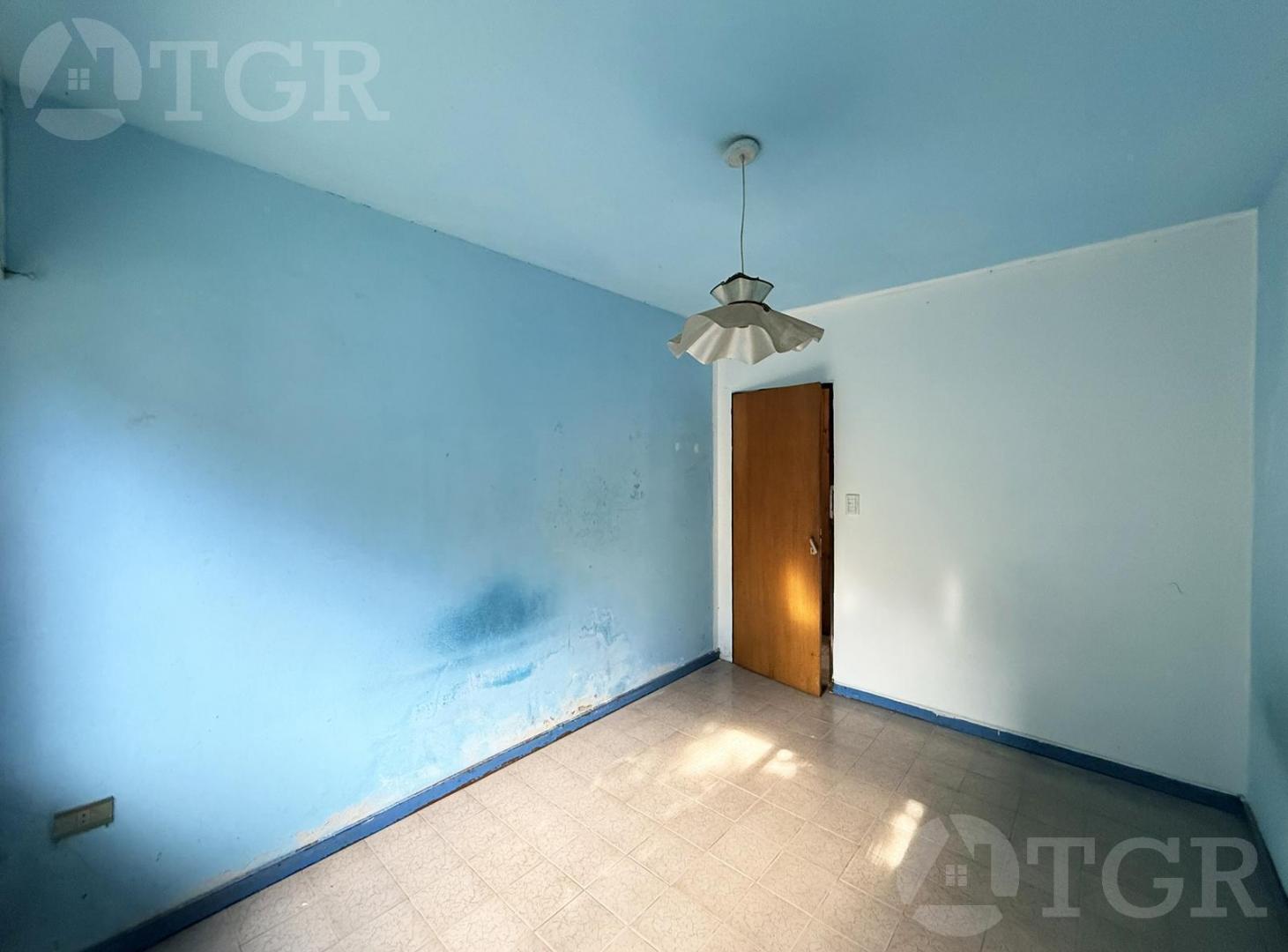 Foto de VENTA PH 3 AMB CON GALERIA Y PATIO EN LOMA HERMOSA, imagen 3