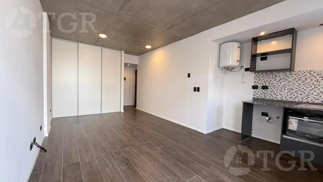 A Estrenar | Monoambiente con Balcón, Parrilla, SUM, Coworkingy Gym – Centro Caseros 2