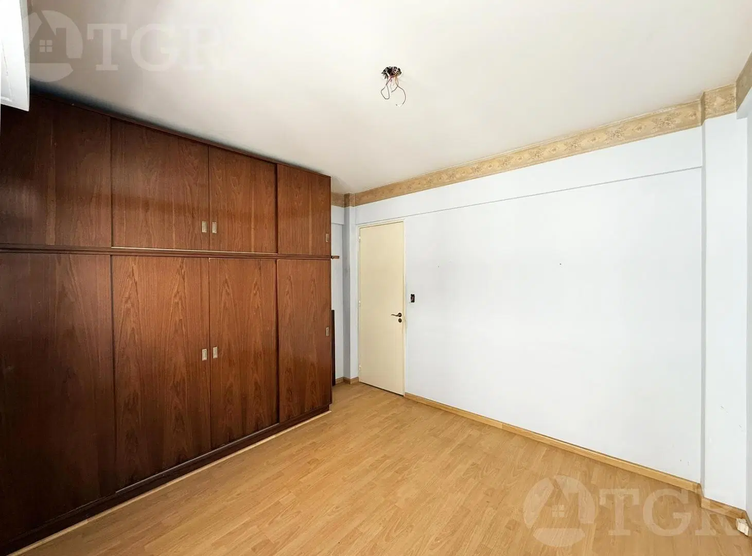 Departamento 4 Ambientes en Venta en Caseros – 80 m² sobre Av. Mitre 3