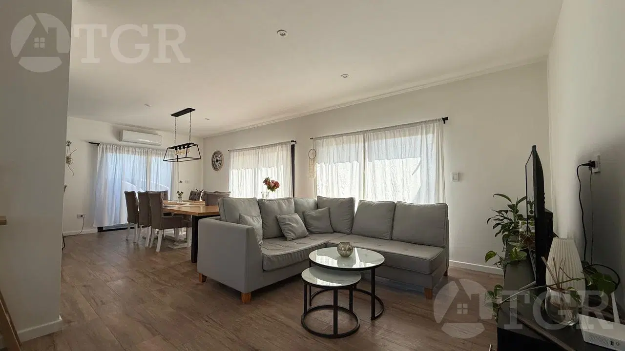 Casa en venta de 4 Ambientes en barrio privado San Sebastián. 3