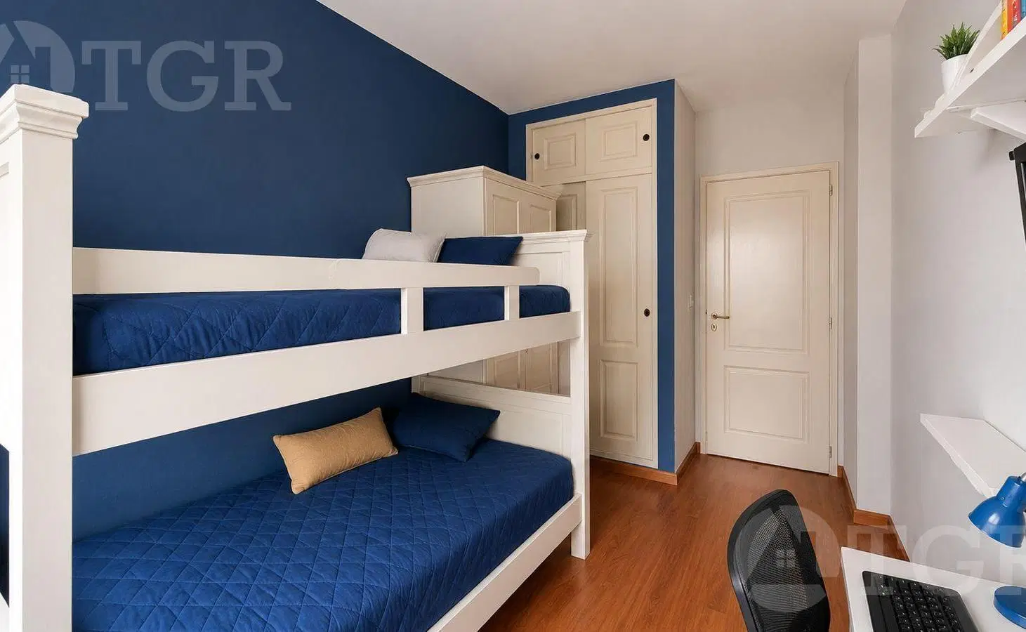 Departamento en Monte Castro 5