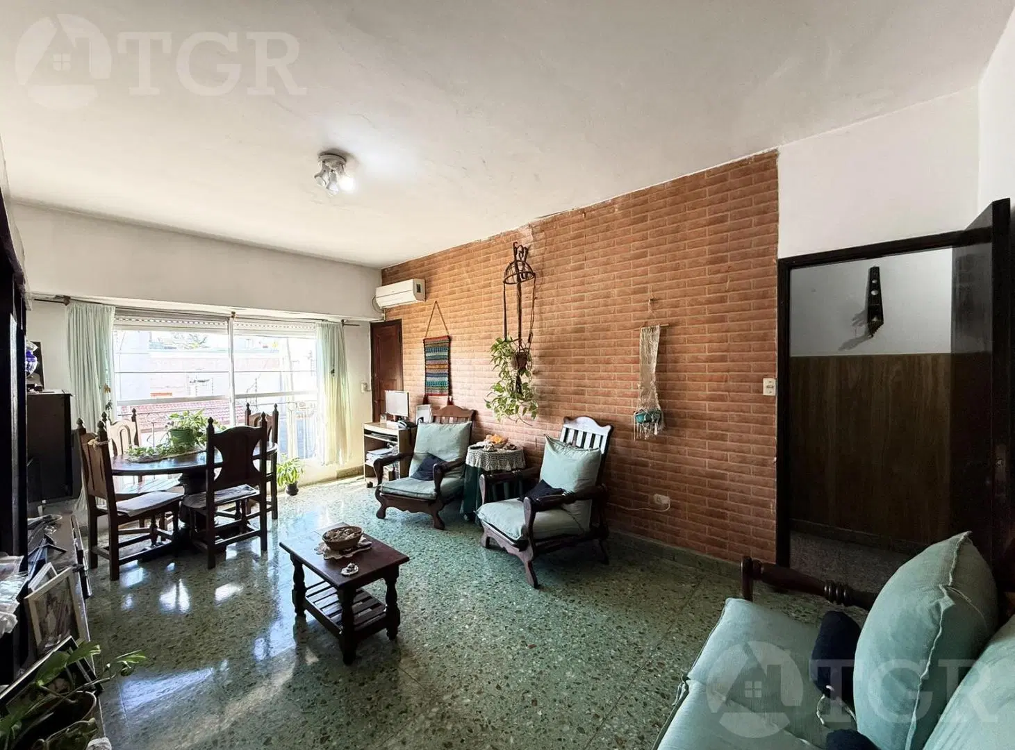 VENTA PH 4 ambientes terraza propia Ramos Mejia 2