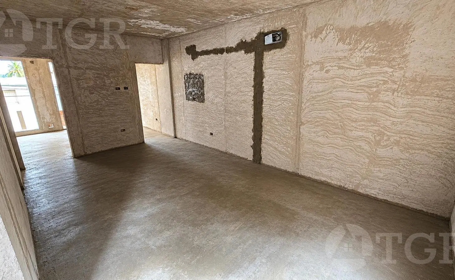Departamentos de categoría en pozo BERNAL -Oportunidad de inversión- 3