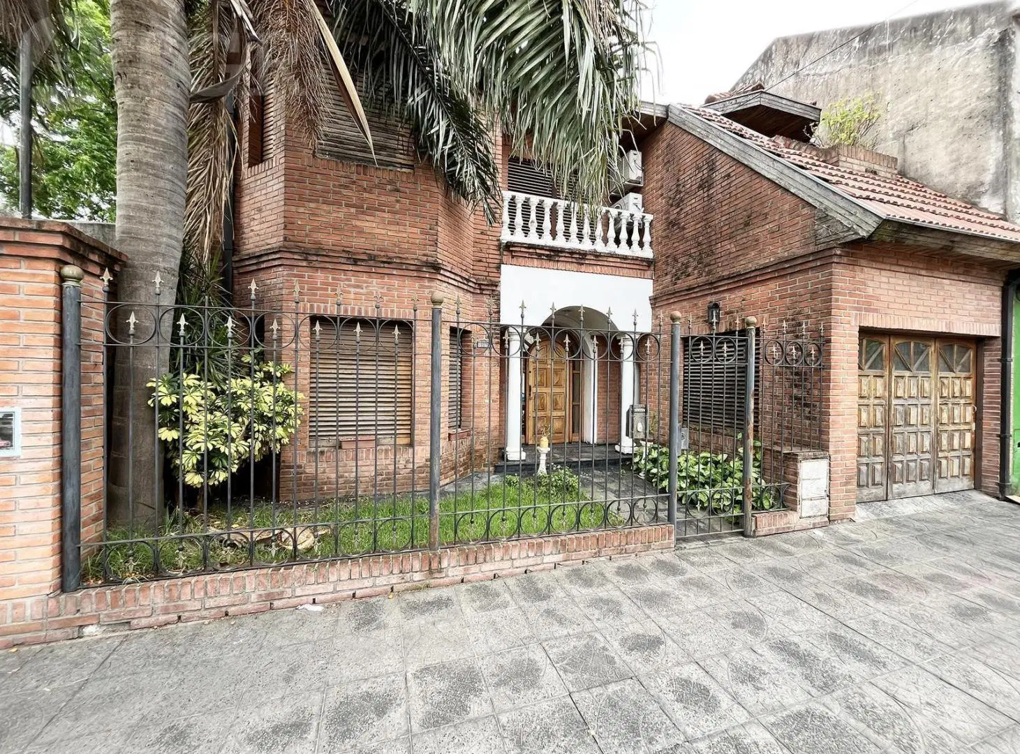 Venta casa de 6 ambientes en Villa Bosch 2