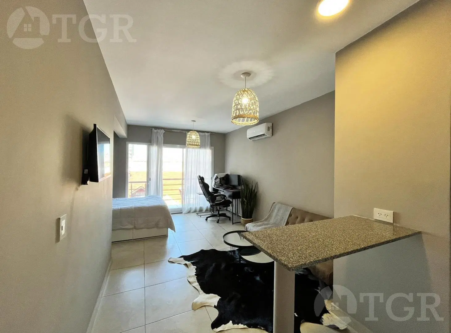 Venta amplio monoambiente con guardacoche incluido, en Almagro 2