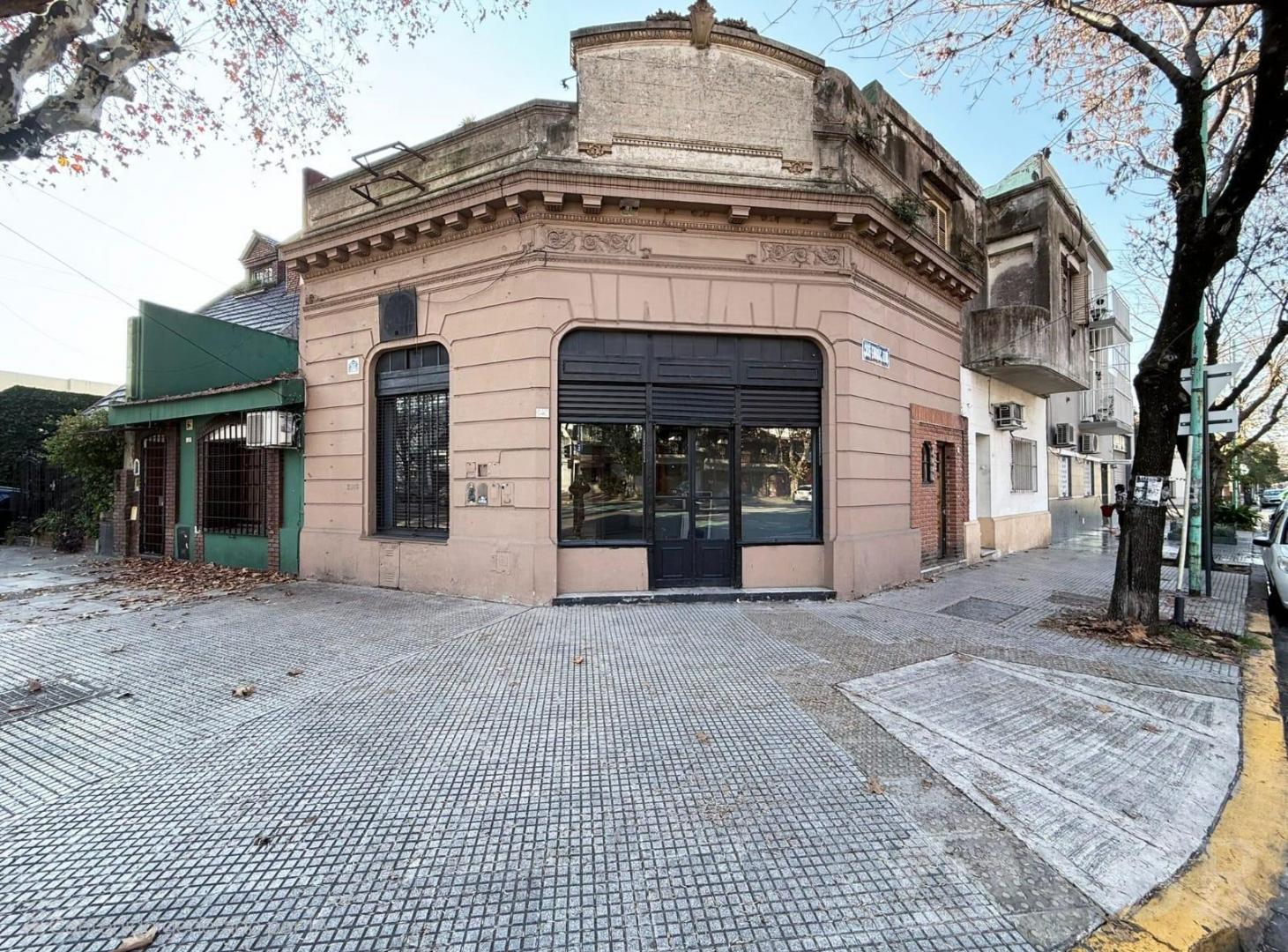 Local en Parque Avellaneda