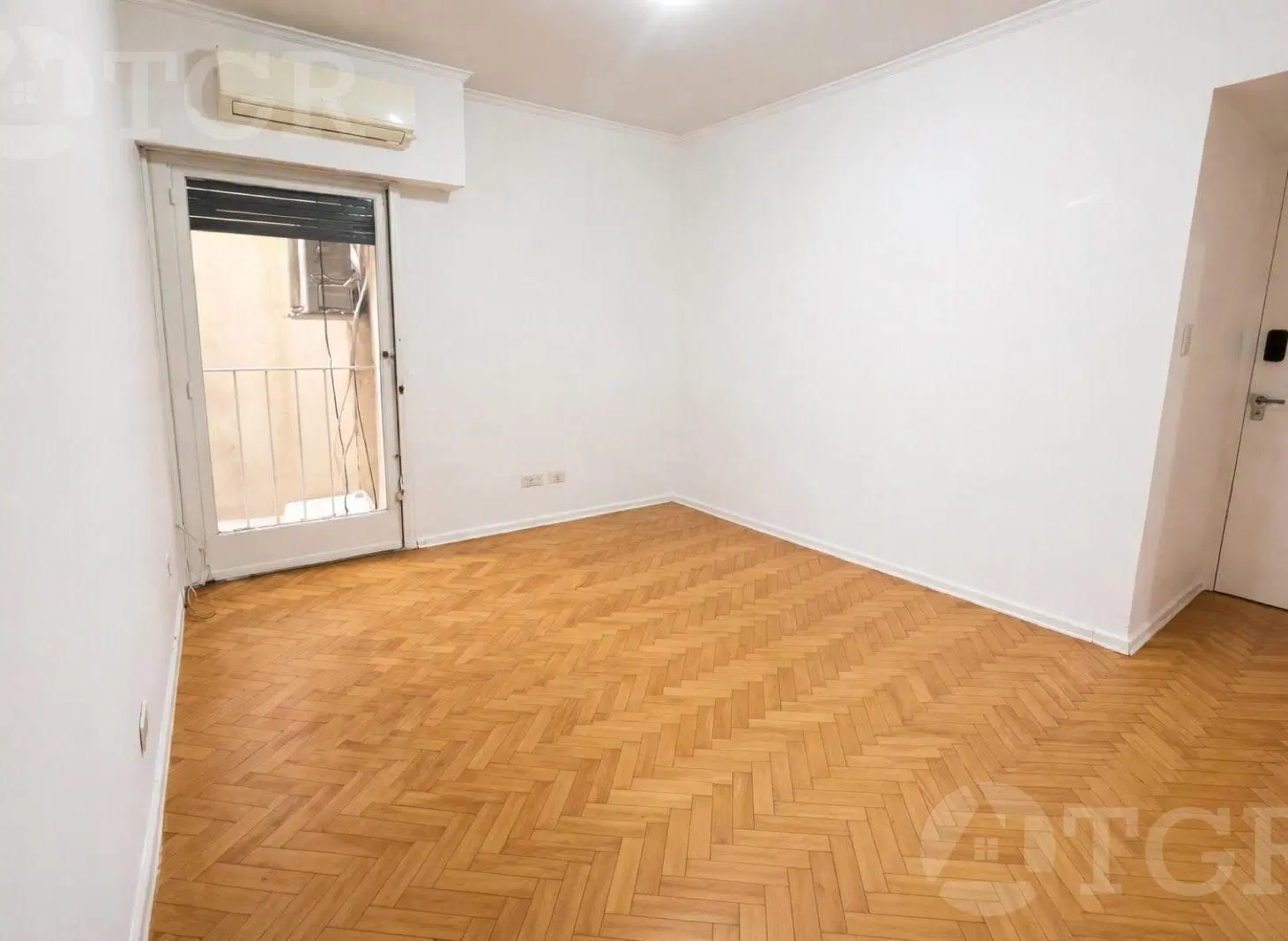 Venta Departamento dos ambientes en Caballito a metros de Parque Centenario 2