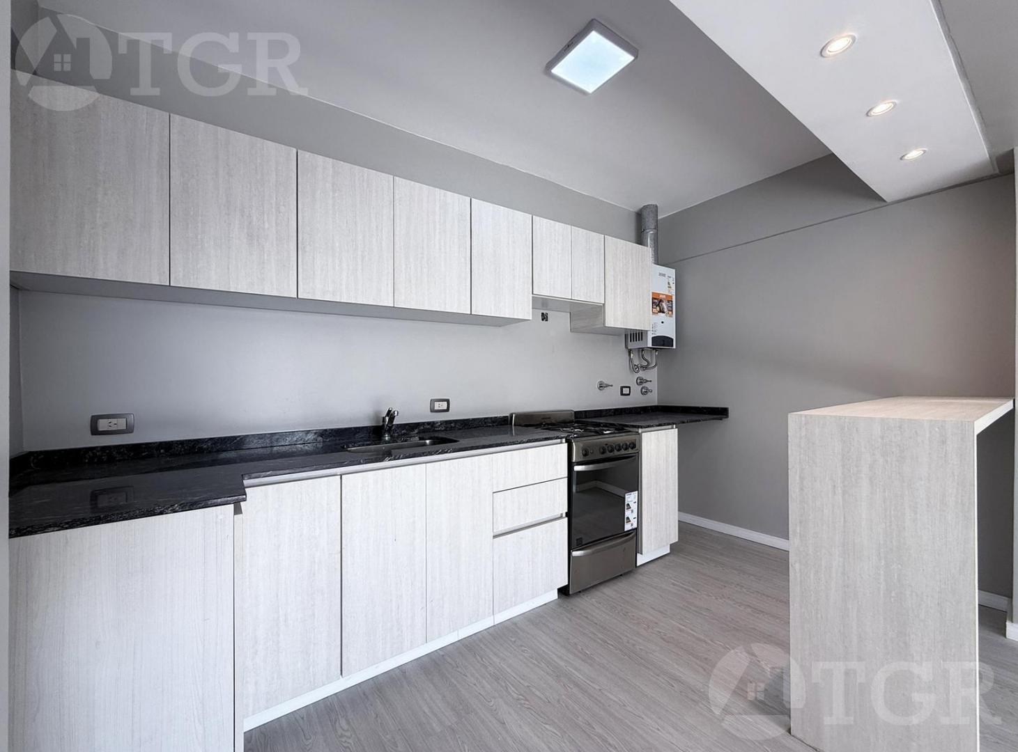 VENTA PH 3 AMBIENTES EN LANÚS!!! "TOTALMENTE RECICLADO A NUEVO "