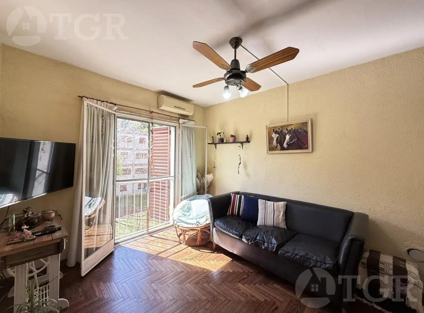 Departamento en venta 4 ambientes con Cochera. Segundo piso 2
