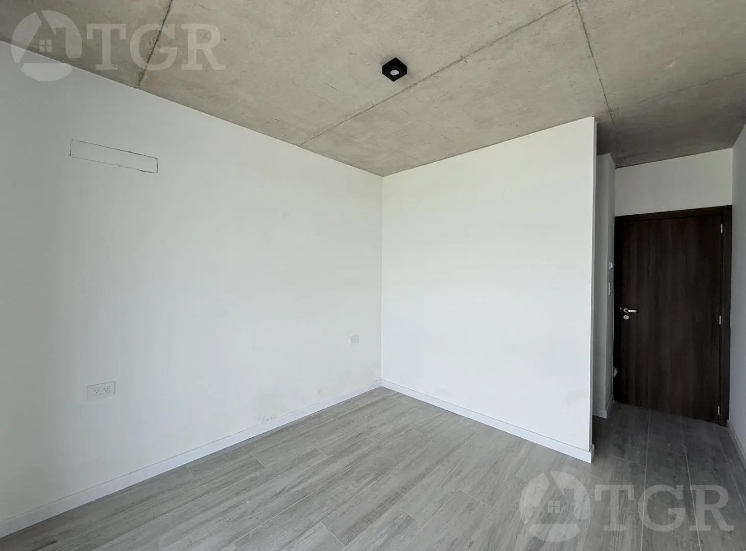 Departamento en Canning 5
