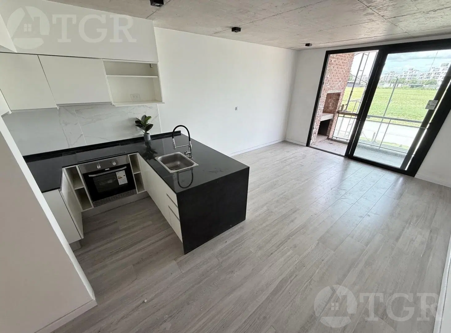 Departamento en Canning 3