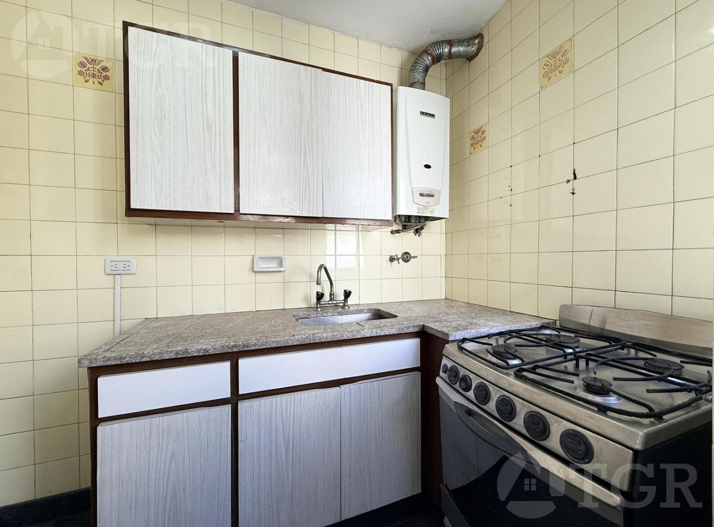 Venta Precioso monoambiente, muy luminoso, en Balvanera