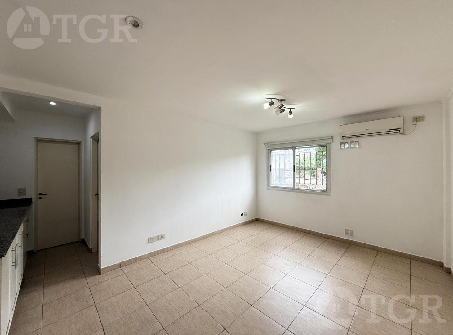 Venta Departamento 2 Ambientes con Terraza Propia Villa Sarmiento