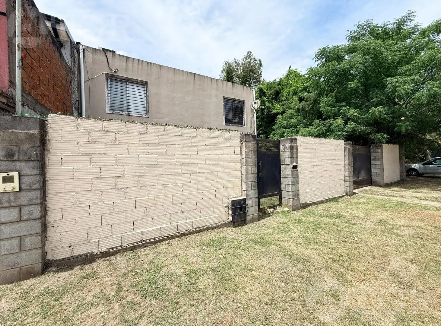 Venta Casa en venta en Monte Grande con parque y pileta 5