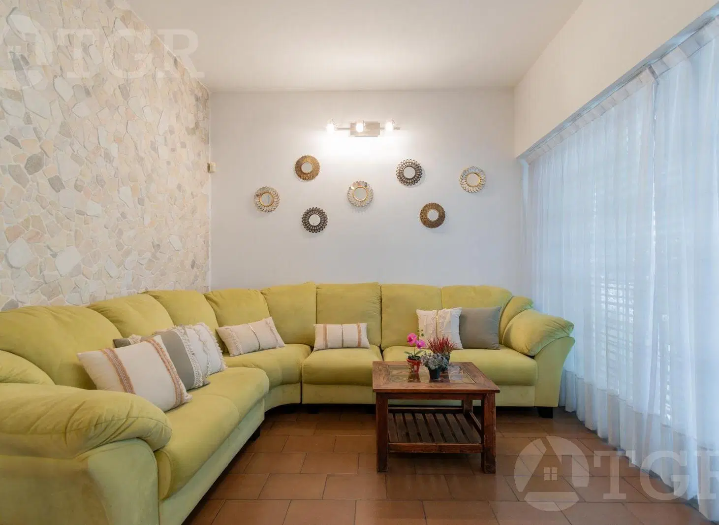 Venta Casa chalet  de 3 dormitorios con en el corazon Adrogue 3
