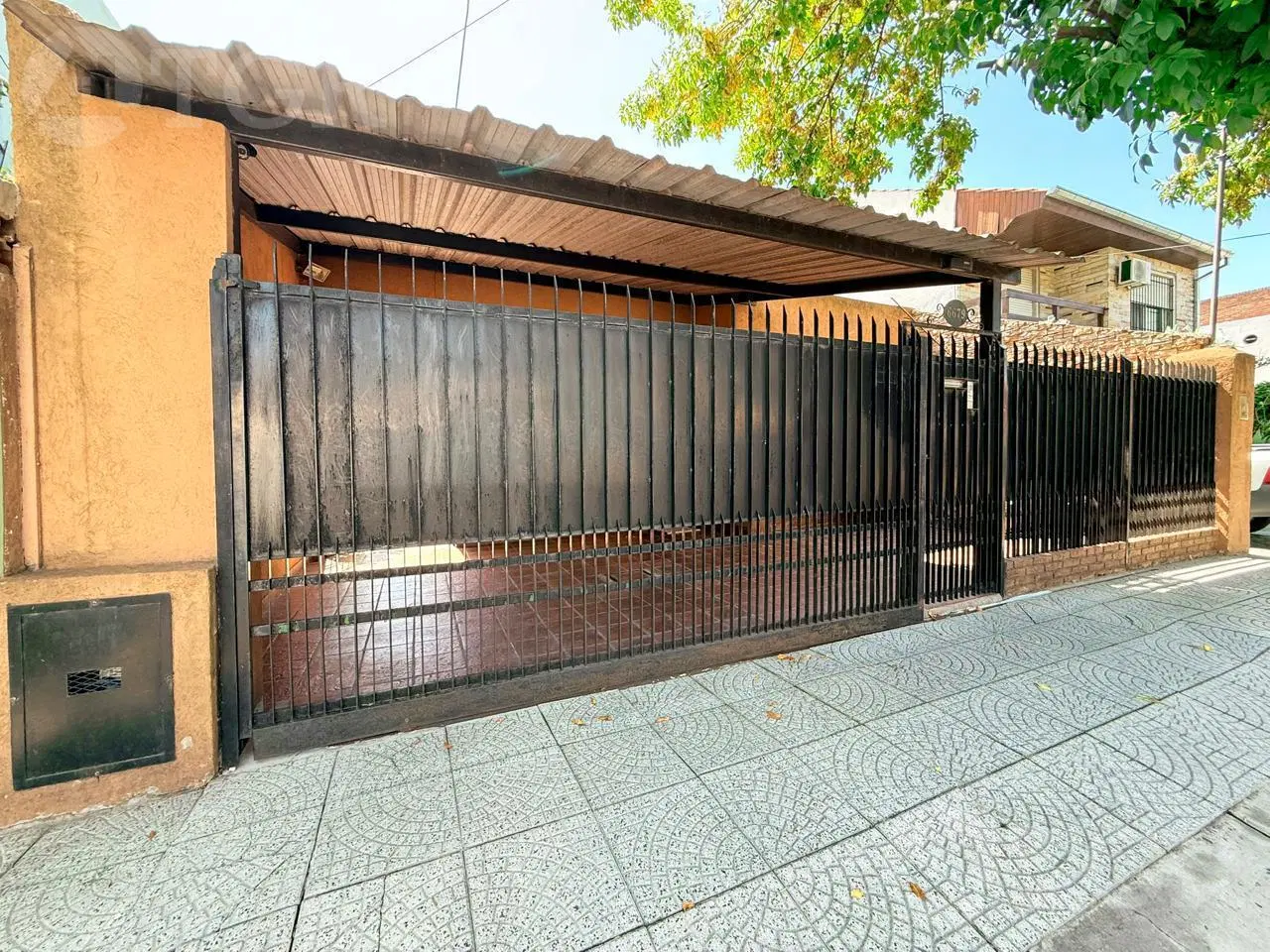 Venta Casa de 4 ambientes en Jose León Suarez 5
