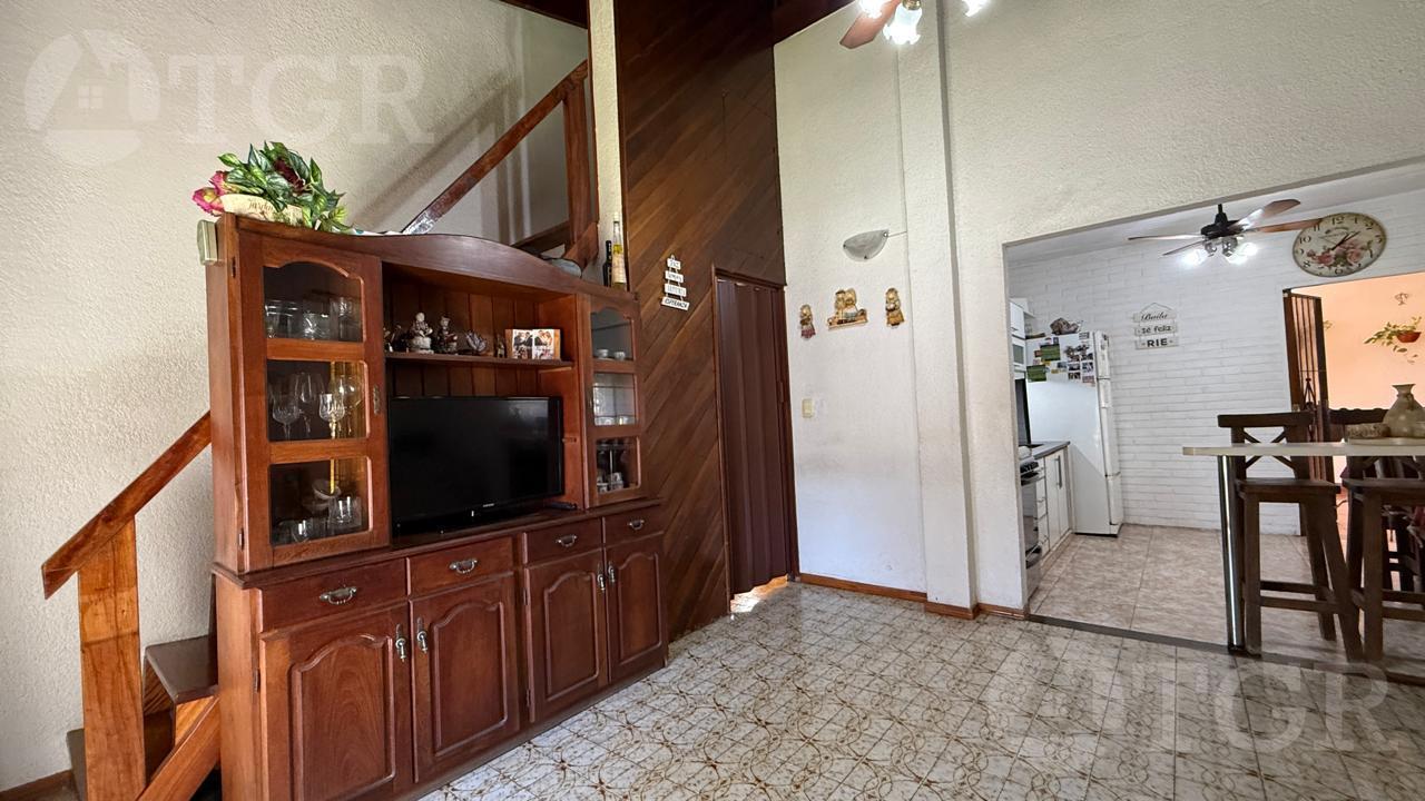 Foto de PH en venta de 5 ambienets con cochera en Ciudad Jardín, imagen 5