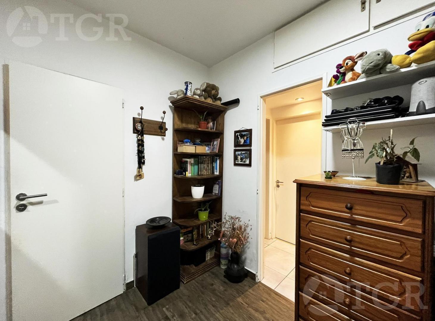 Departamento de 4 ambientes con balcón