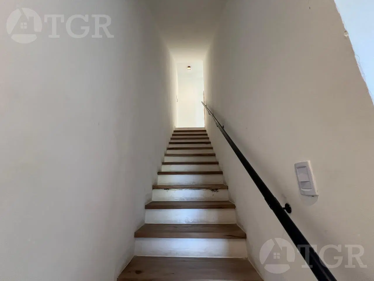 Venta Casa 4 Ambientes con Piscina en barrio SUNNY, Tigre 5