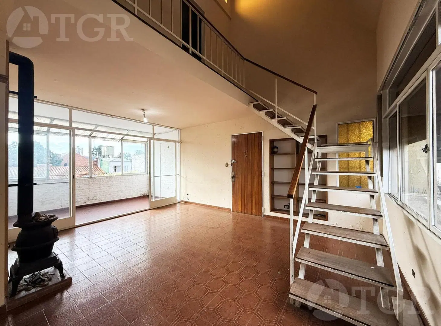 Venta Departamento 3 ambientes Duplex, en Villa Sarmiento 2