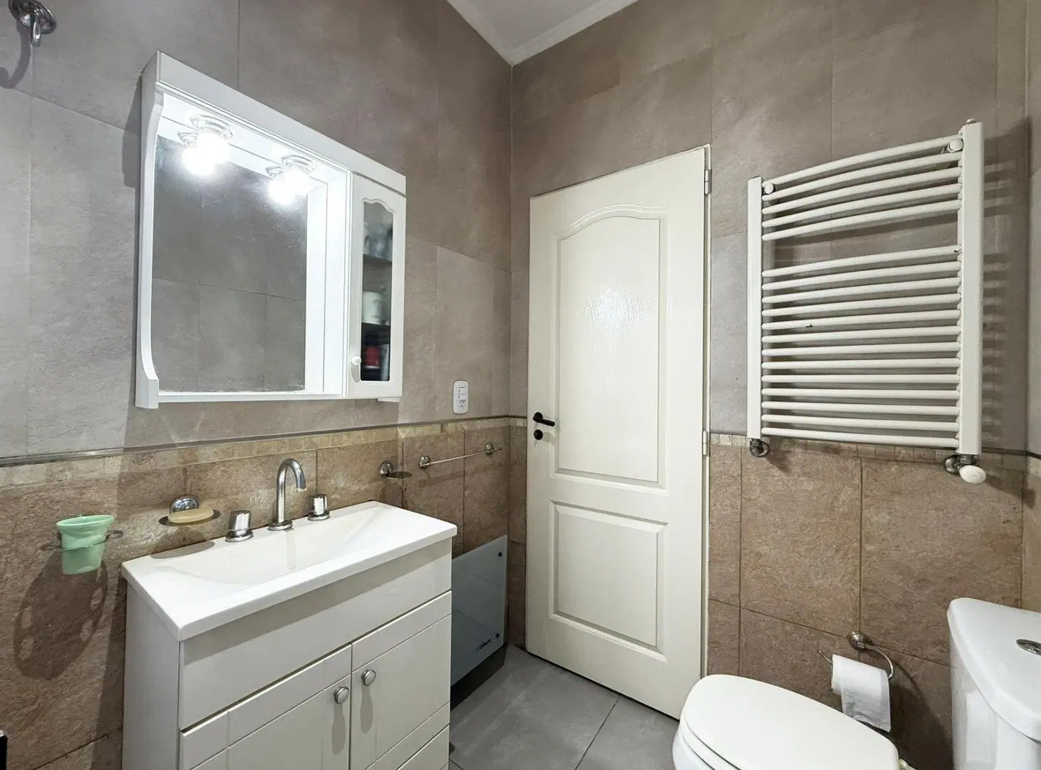 Casa en venta en Alejandro Korn hermosa y con gran parque 4