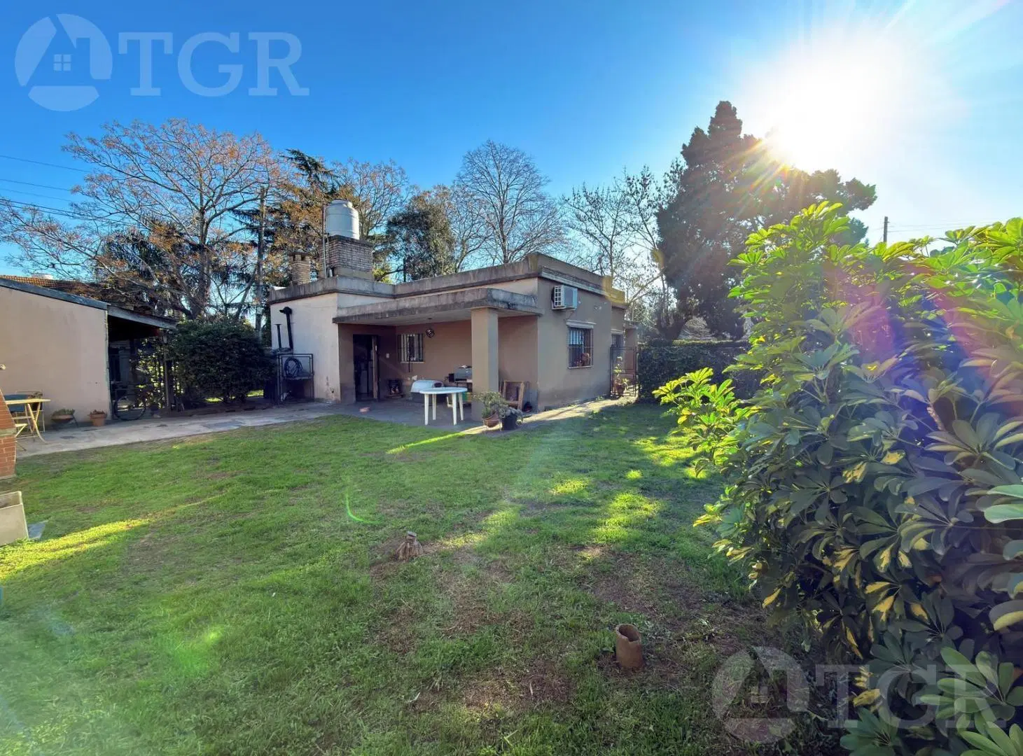 Casa en venta en Lonchamps hermosa cerca de la estación 2