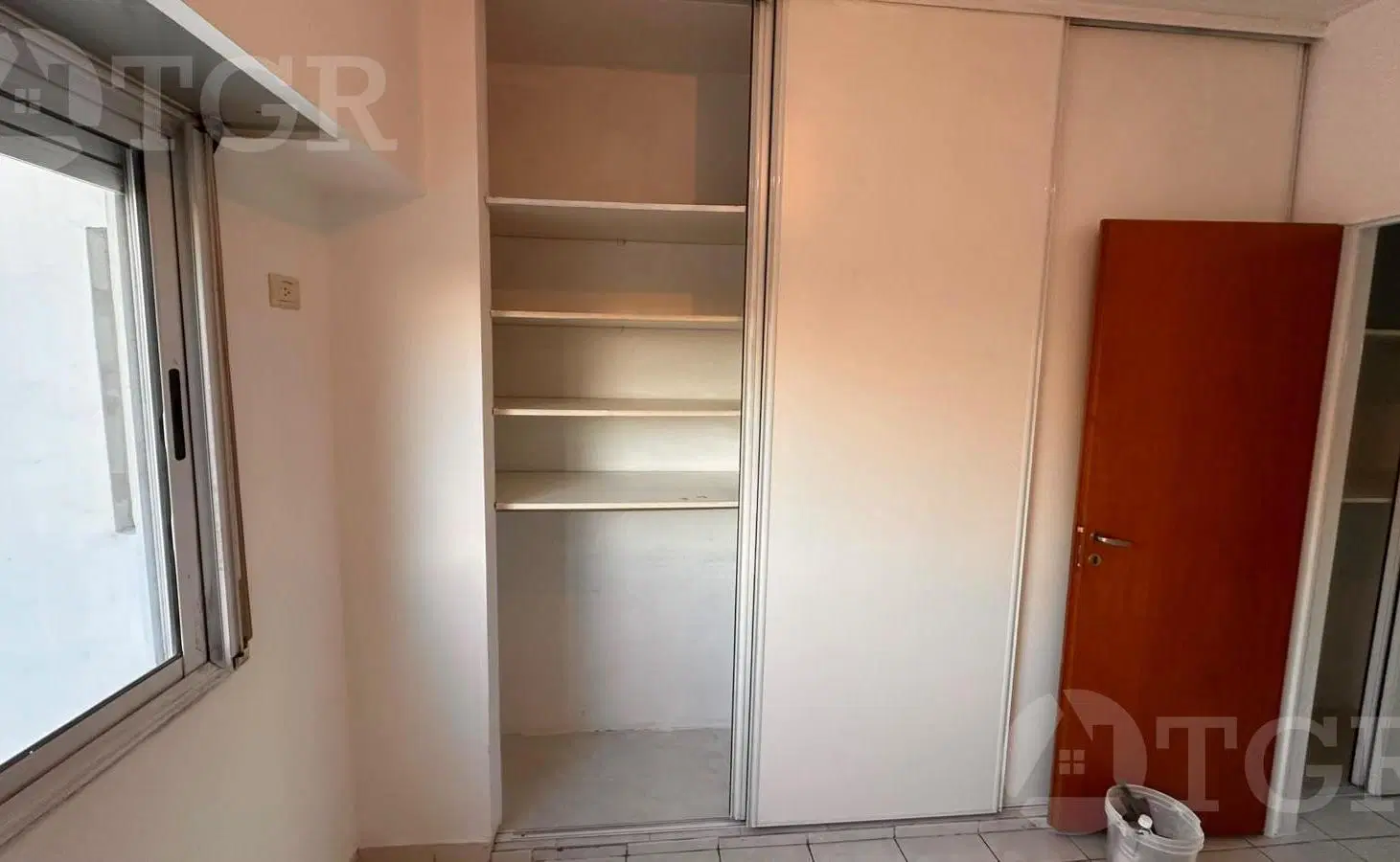 Departamento 2 amb en Alquiler en el centro de Caseros 3