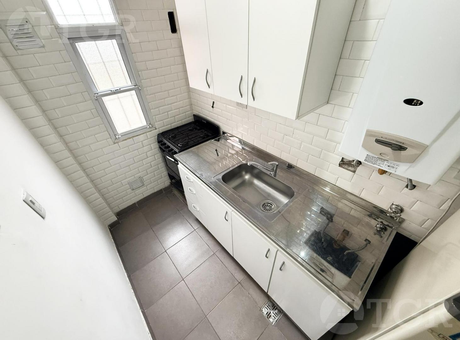 Foto de Departamento en venta de 3 ambientes en Flores, imagen 2