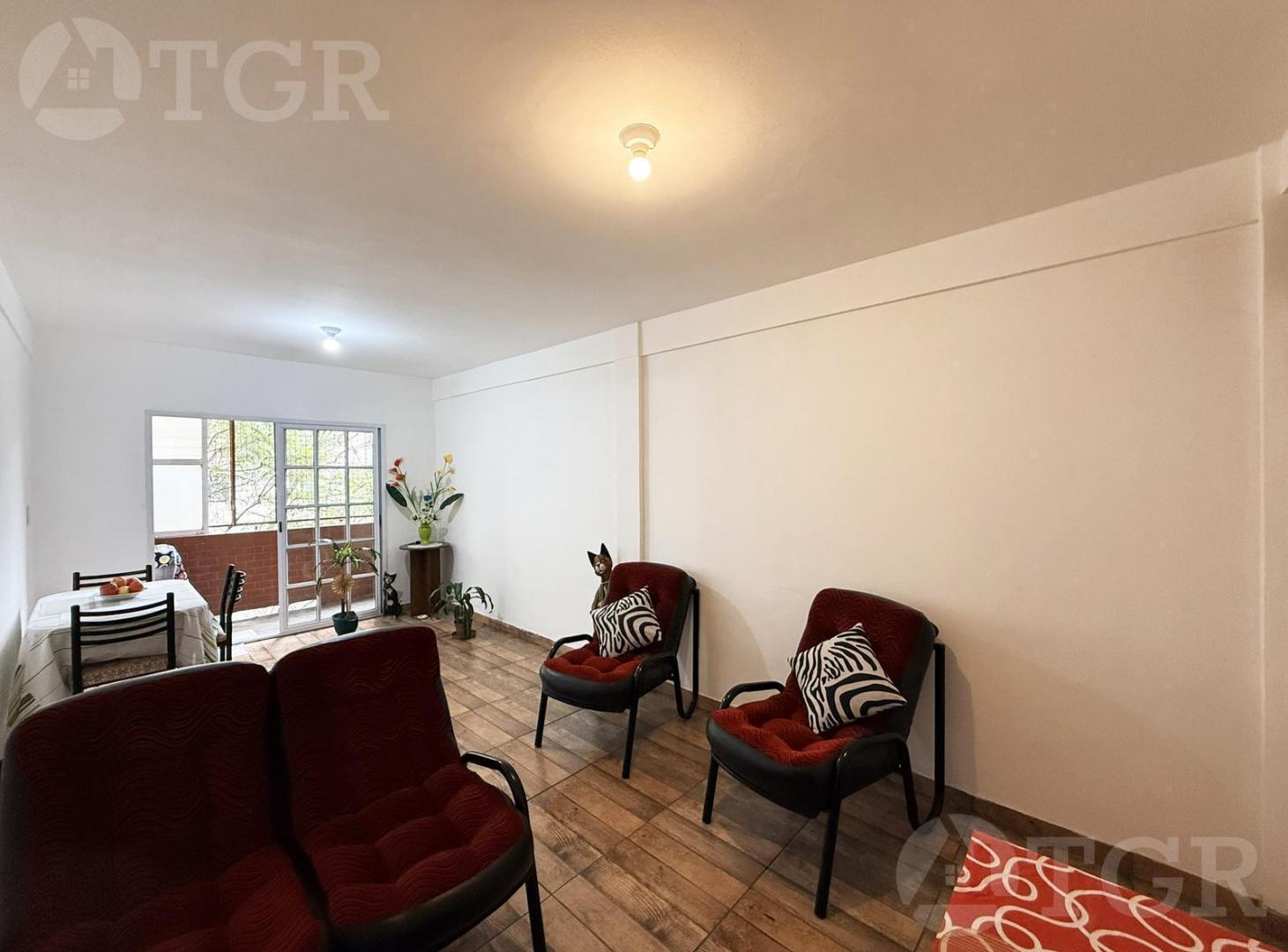 Foto de Departamento en venta de 3 ambientes en Flores, imagen 1