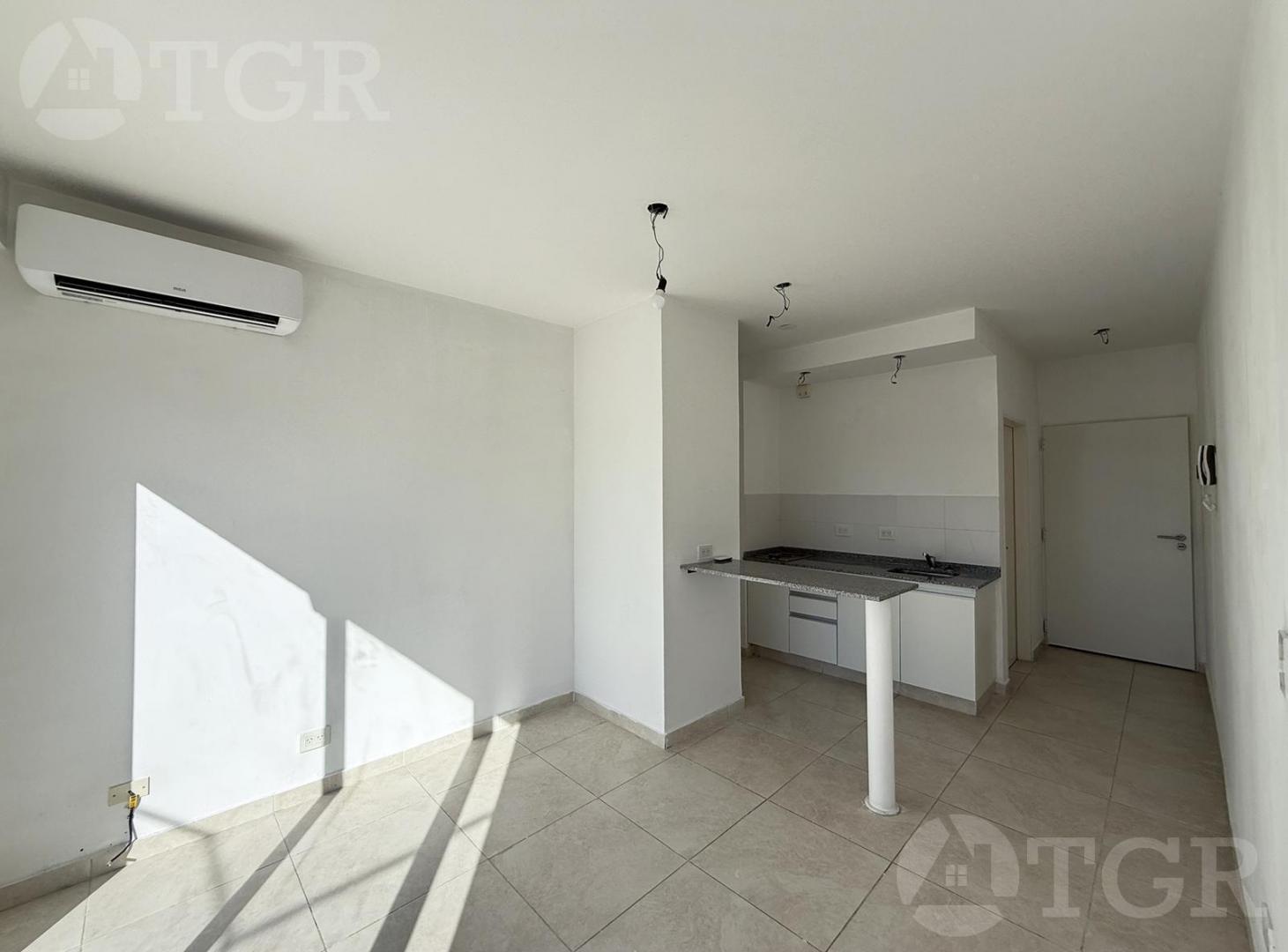 Foto de ¡Oportunidad en Almagro! Monoambiente al este con balcón terraza, imagen 2