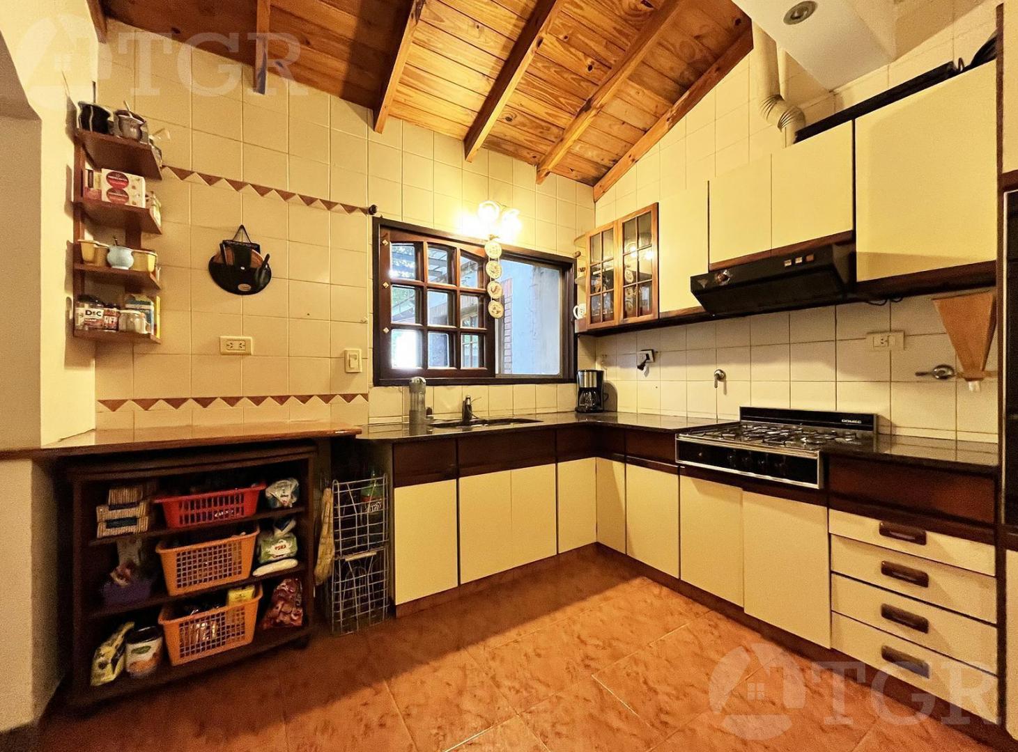 Foto de Venta casa de 6 ambientes en Villa Bosch, imagen 4