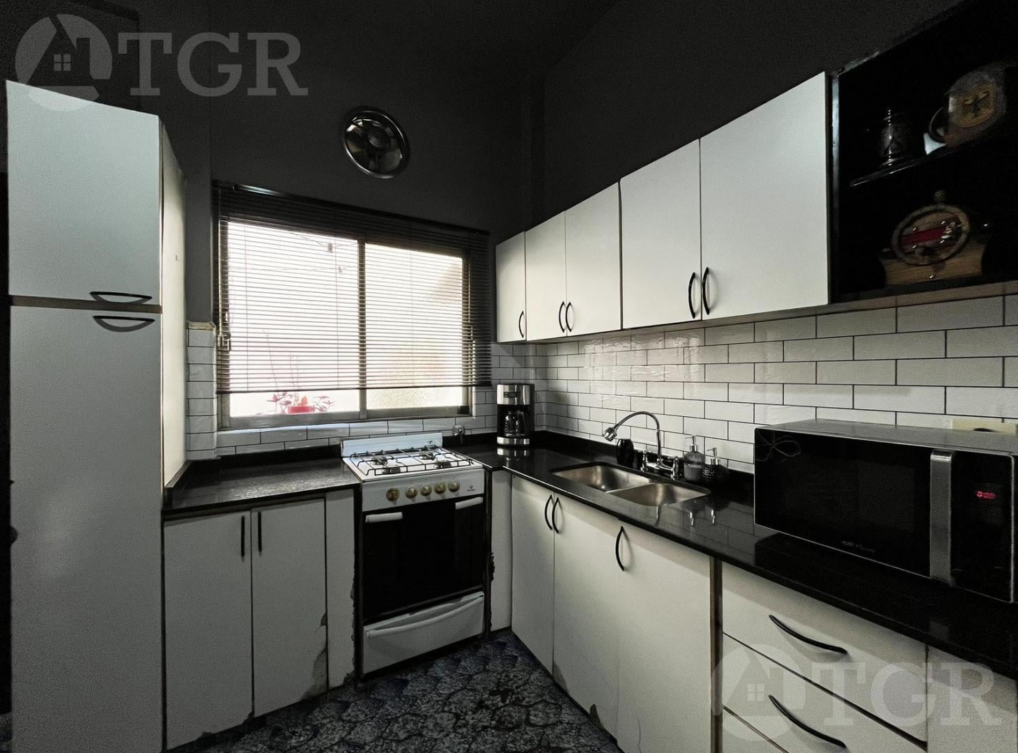 Foto de Venta PH 3 ambientes Planta Baja con Entrada Independiente, Patio y, imagen 3